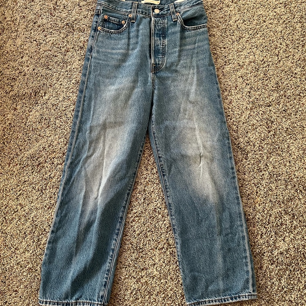 Levi’s Ribcage Straight Ankle Jeans